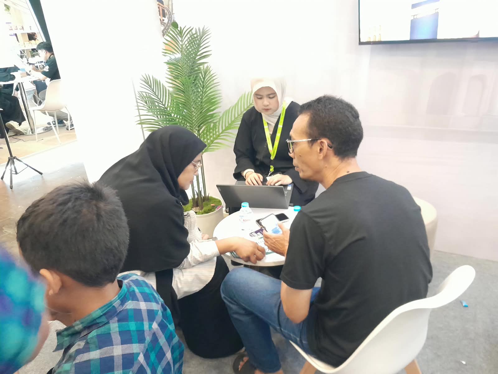 Konsultasi keluarga bersama agent Safaraya